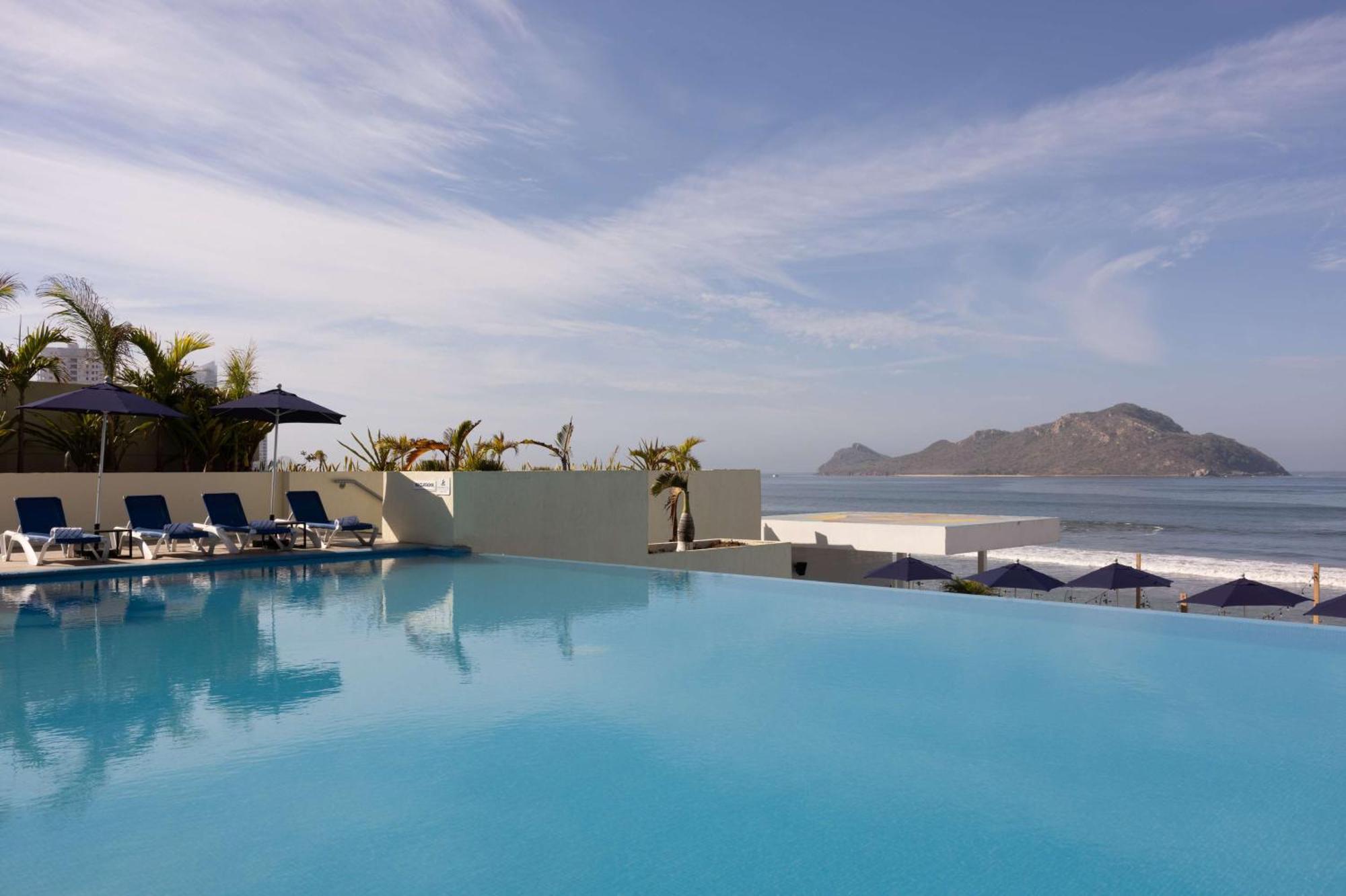 Doubletree By Hilton Mazatlan, Sin Hotel Exterior photo